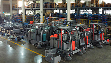 pp电子驾驶式扫地车让物业保洁治理更出彩!